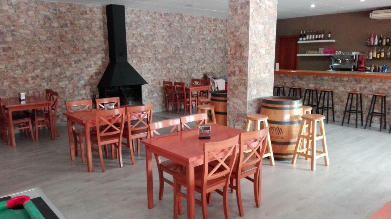 Camping La Ribera Salada Ogern Dış mekan fotoğraf
